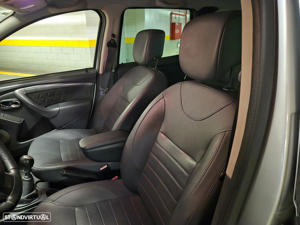 Dacia Duster 1.2 TCe Prestige - 23