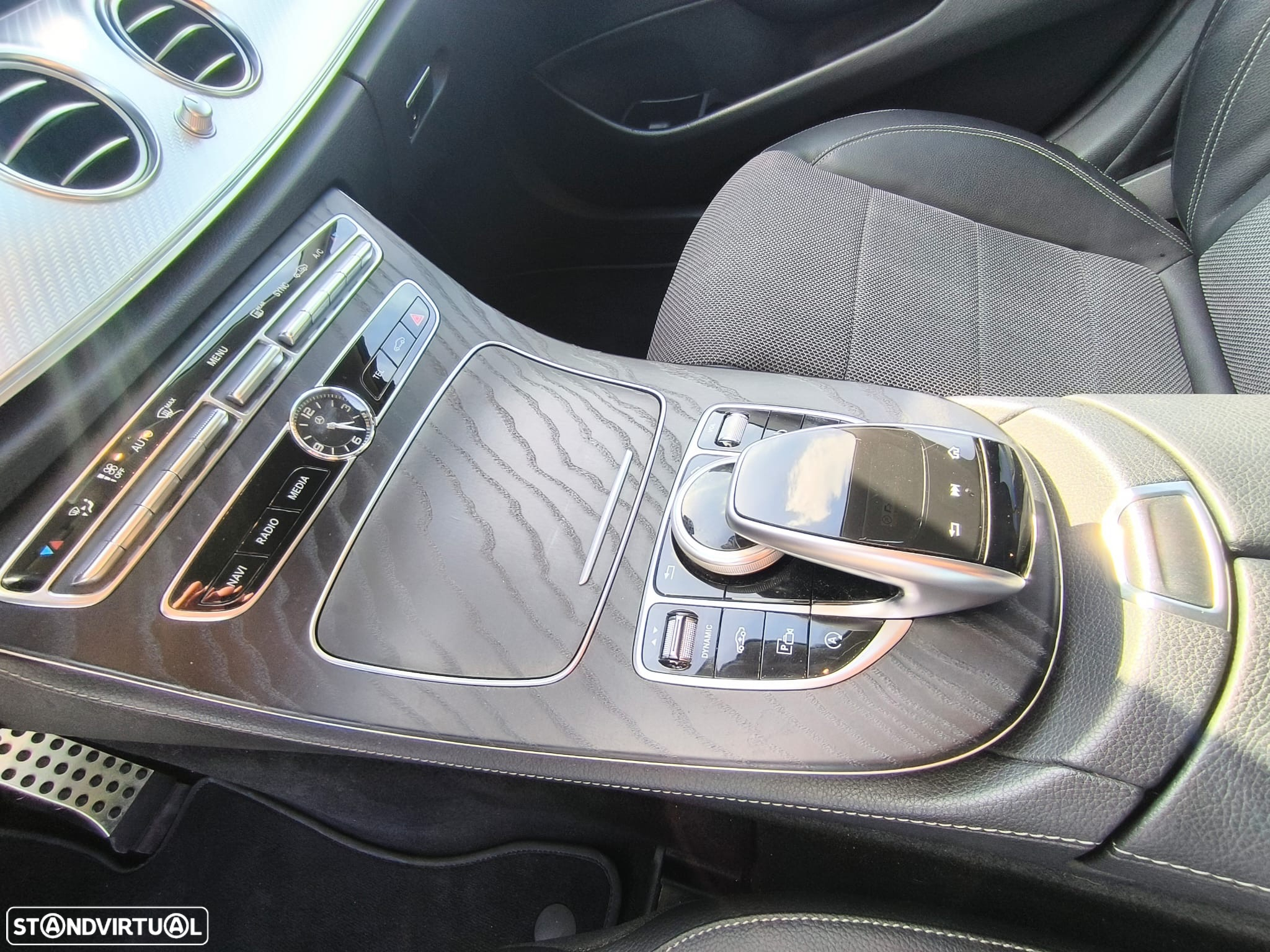 Mercedes-Benz E 220 d Avantgarde 7L - 6