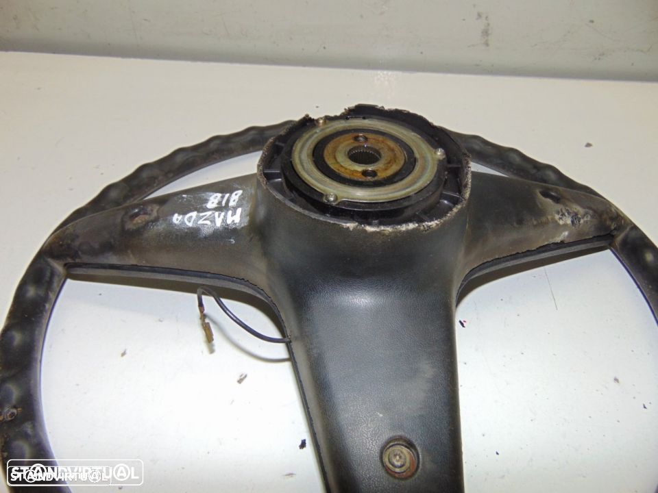 Mazda 818 volante original - 4