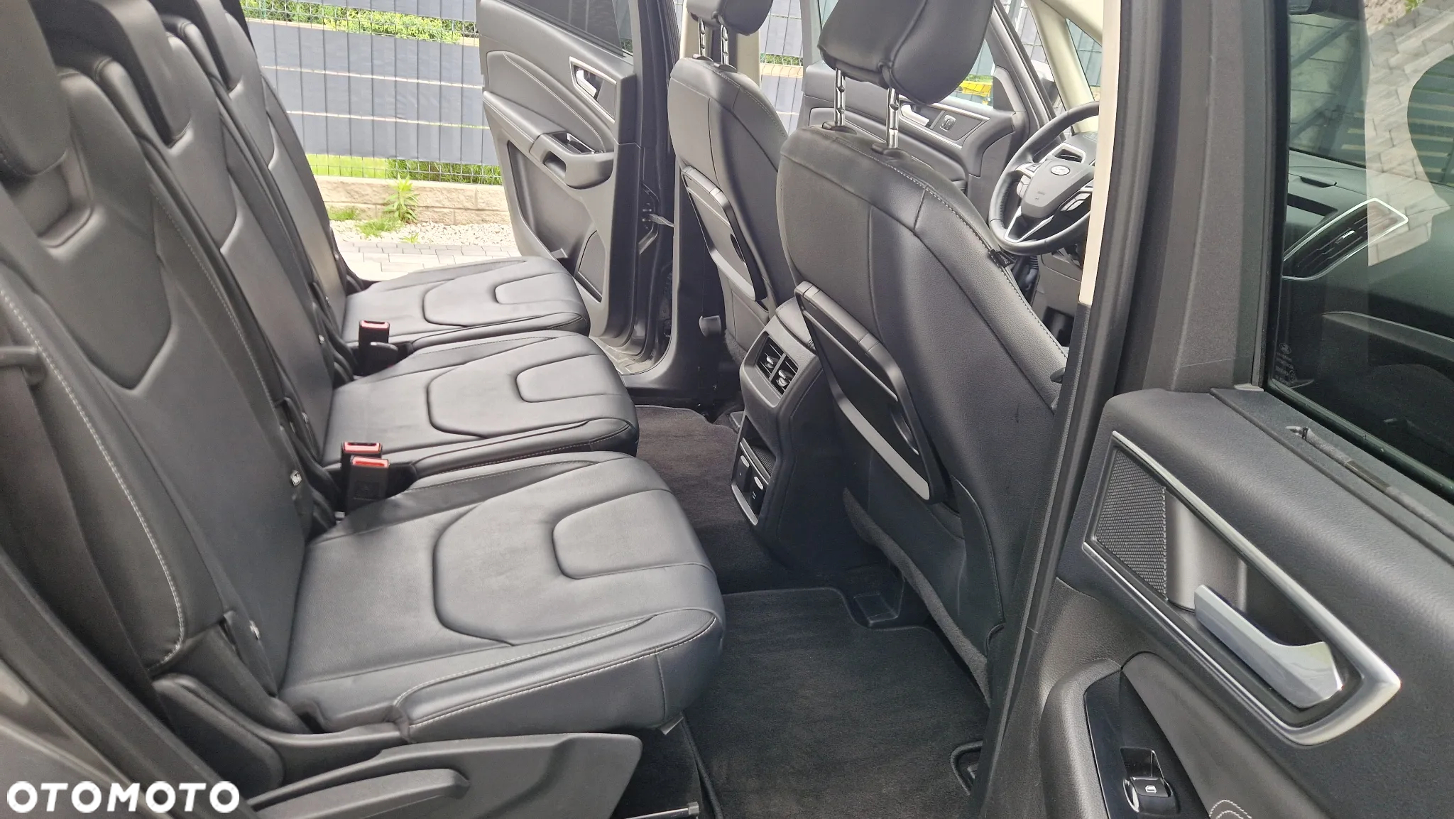 Ford S-Max 2.0 TDCi 4WD Titanium PowerShift - 21