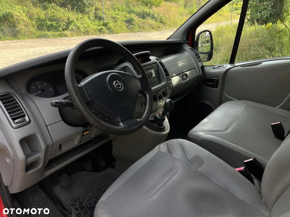 Opel Vivaro - 9