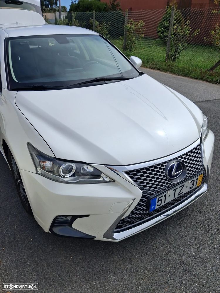 Lexus CT 200h F Sport - 2
