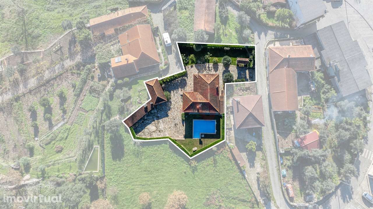 Casa do Loureiro em Paradança, Mondim de Basto - Grande imagem: 2/44