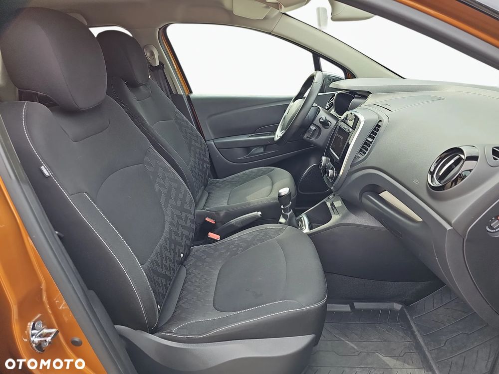 Renault Captur - 22