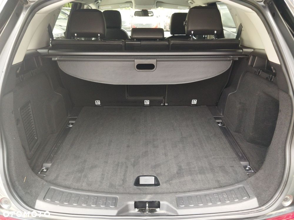 Land Rover Discovery Sport 2.0 Si4 HSE - 16