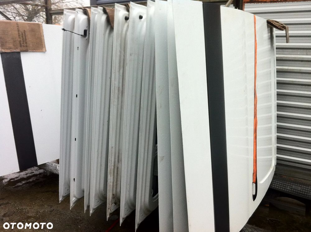 MERCEDES SPRINTER W907 DRZWI BOCZNE - 2