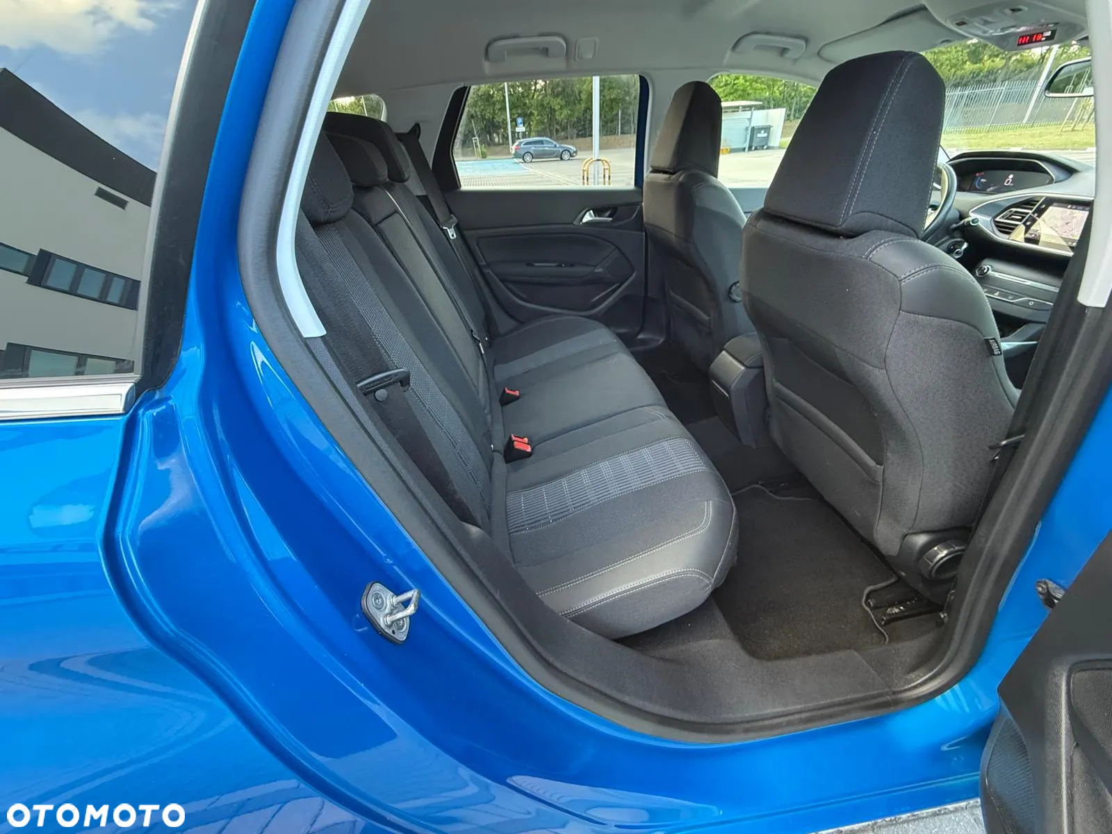 Peugeot 308 SW BlueHDi 130 Allure - 19