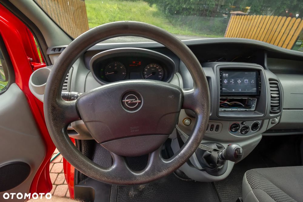 Opel Vivaro - 9