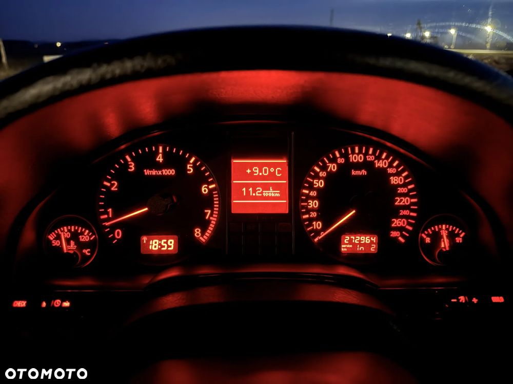 Audi A8 2.8 Quattro - 19
