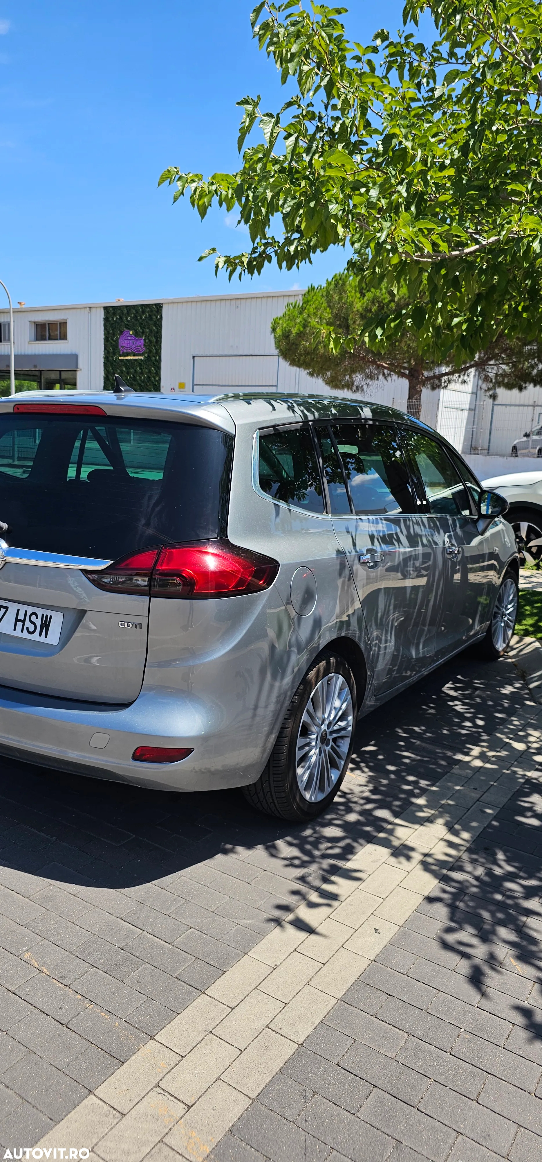Opel Zafira Tourer 2.0 CDTI ECOTEC Selection - 3