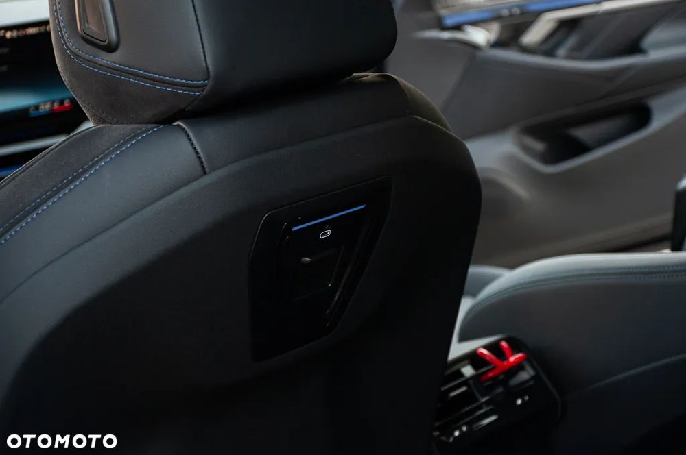 BMW Seria 5 520d mHEV - 27