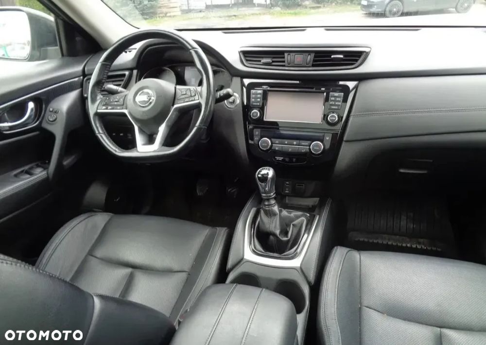 Nissan X-Trail - 2