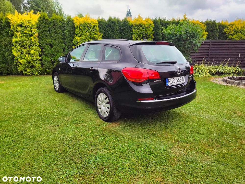 Opel Astra 1.6 D (CDTI) Dynamic - 8