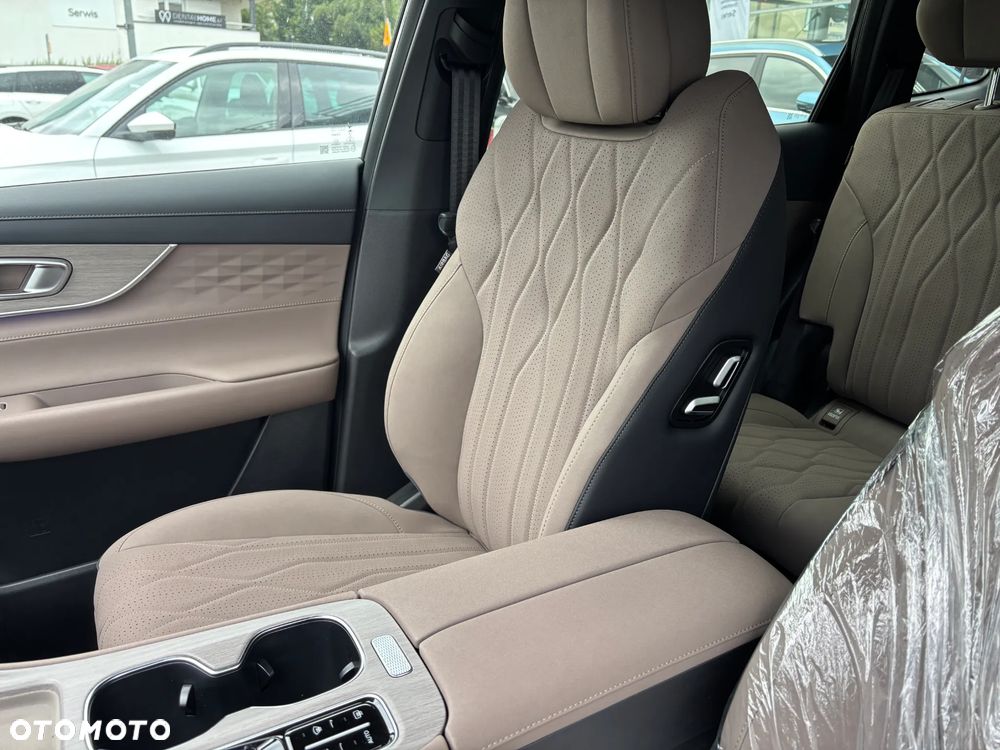 Chery Tiggo 8 1.5 T-GDI Super Hybrid Prestige DCT - 27