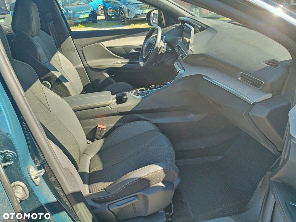 Peugeot 5008 - 15