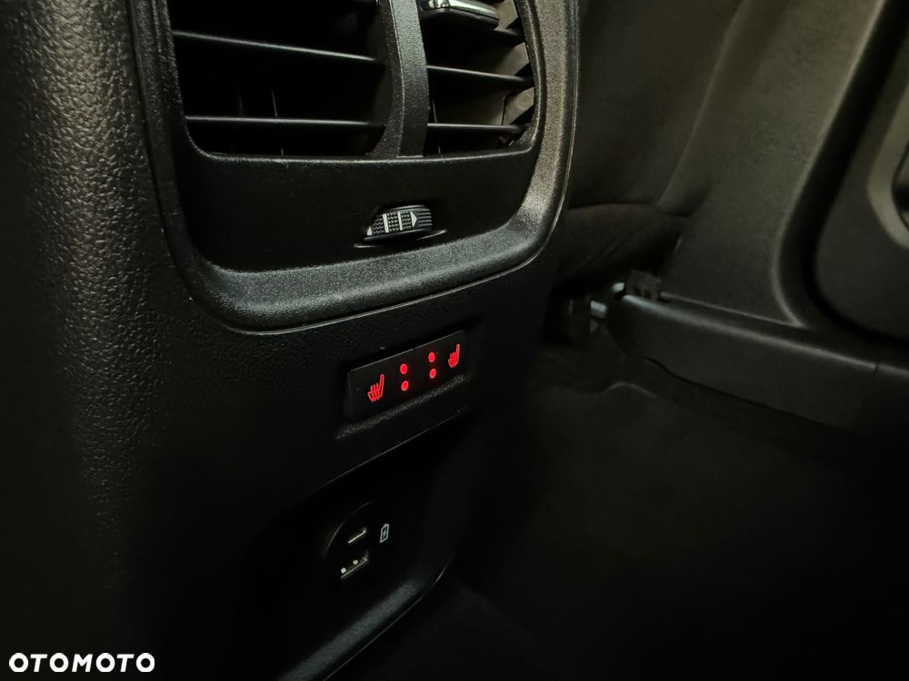 Ford Kuga 1.5 EcoBoost TITANIUM X - 8