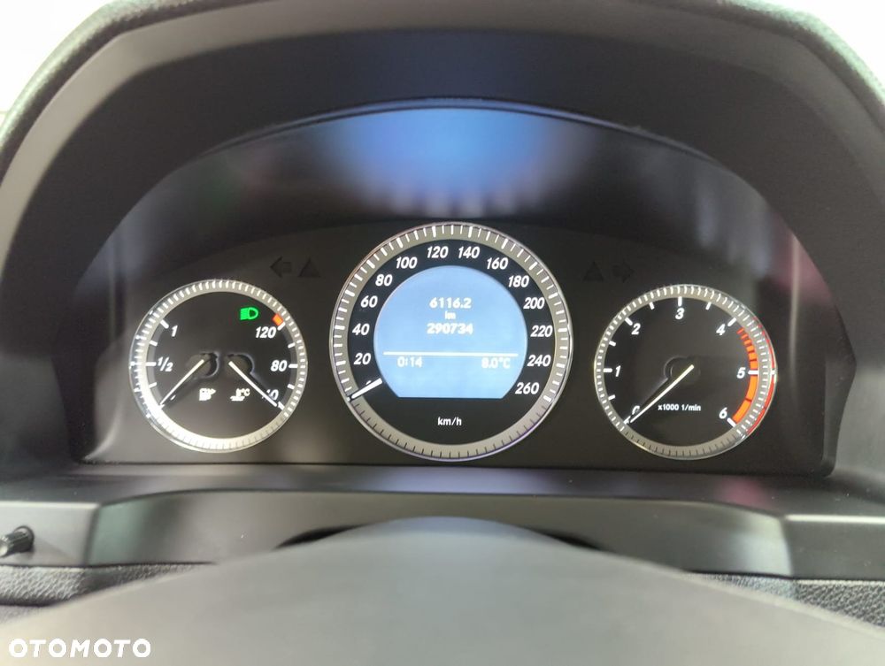 Mercedes-Benz Klasa C 200 CDI DPF BlueEFFICIENCY SPORT EDITION - 34