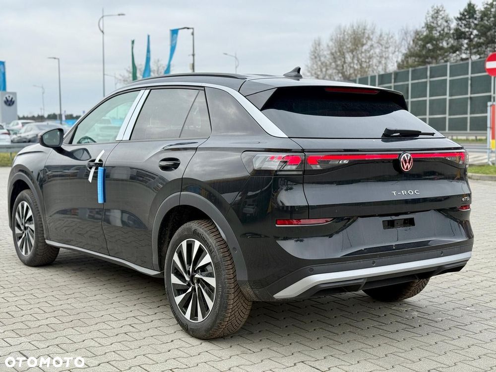 Volkswagen T-Roc - 7