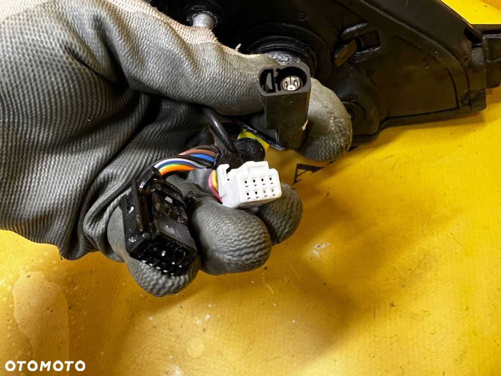 LUSTERKO LEWE 16 PIN KAMERA ASYSTENT RENAULT ESPACE VI EU - 12