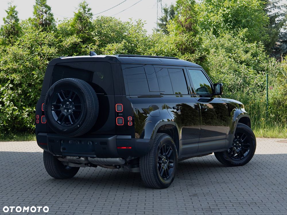 Land Rover Defender - 7