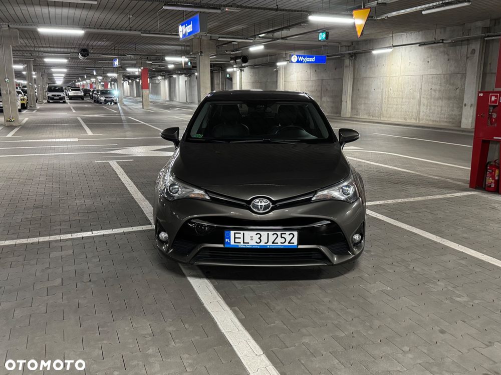 Toyota Avensis 2.0 D-4D Prestige - 3