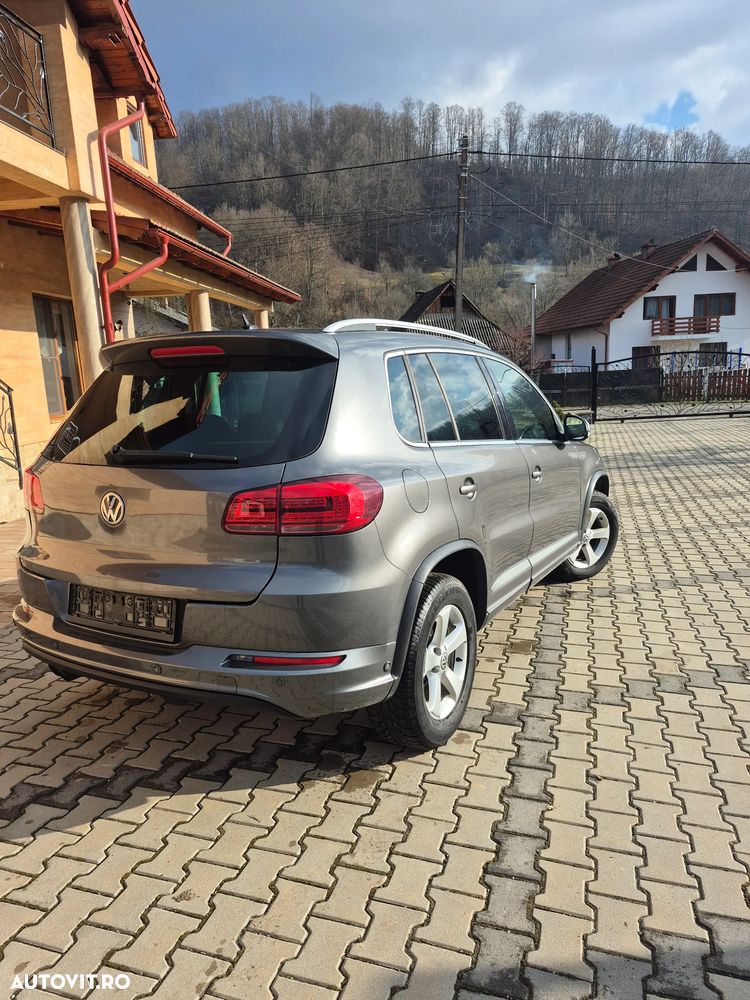 Volkswagen Tiguan - 5