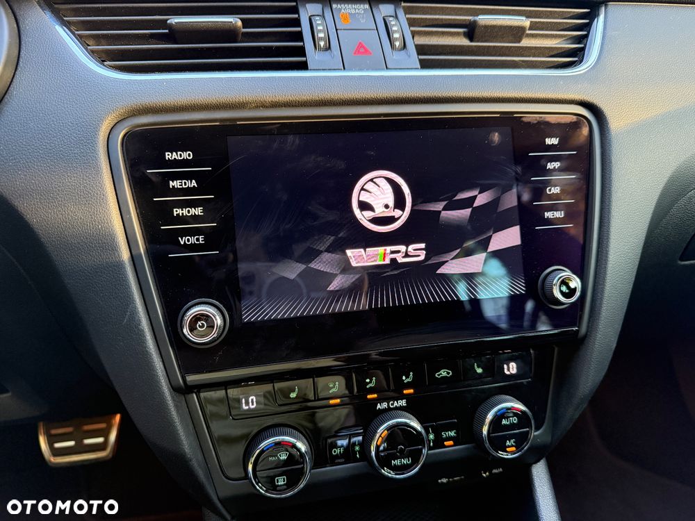 Skoda Octavia 2.0 TDI 4x4 DSG RS - 9
