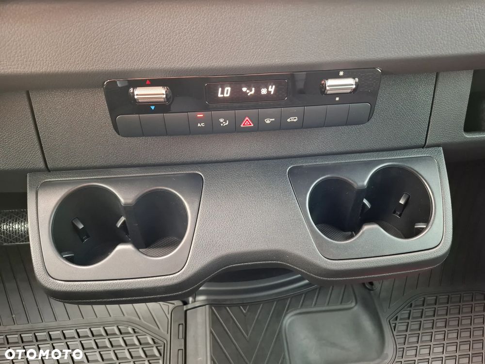 Mercedes-Benz Sprinter 319 CDI Furgon PRO 3665 mm L2H2 - 27