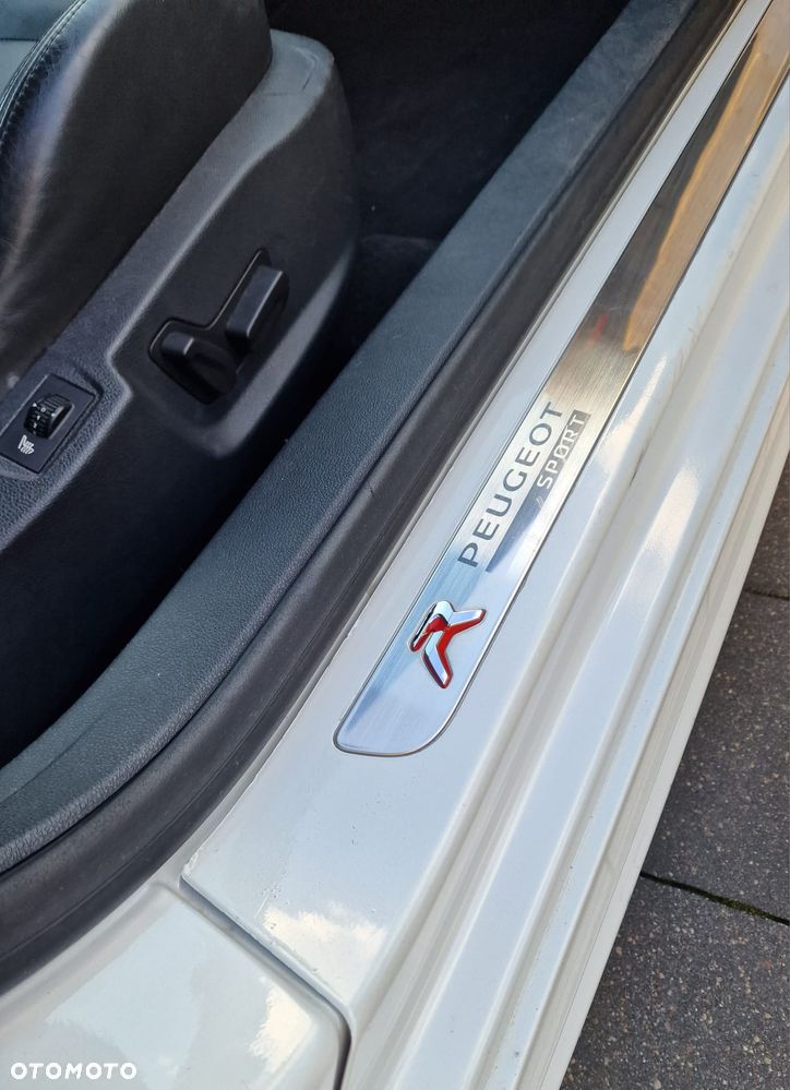 Peugeot RCZ 1.6 200 THP - 9