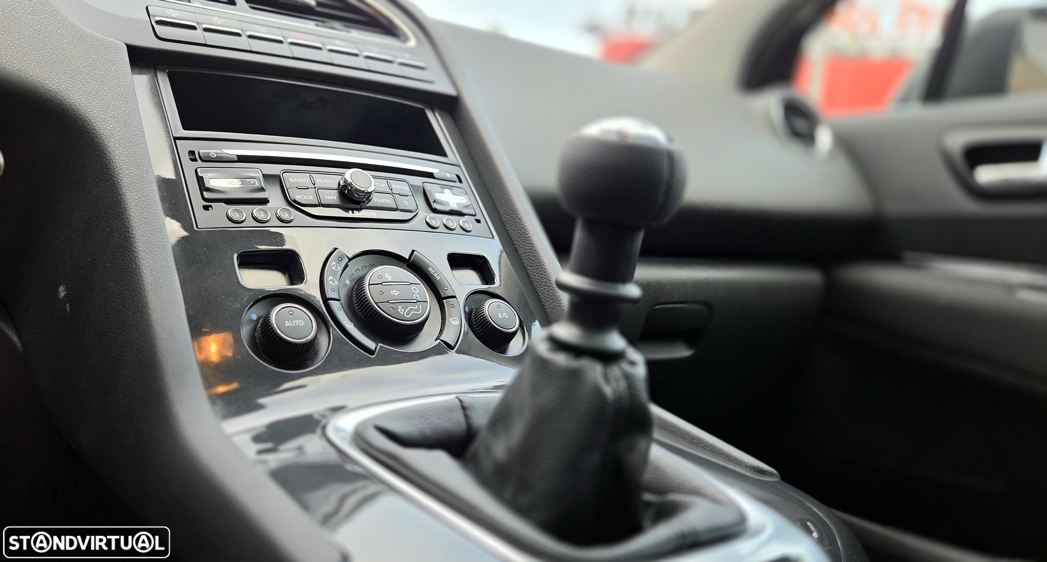 Peugeot 5008 1.6 HDi 7L Allure - 13