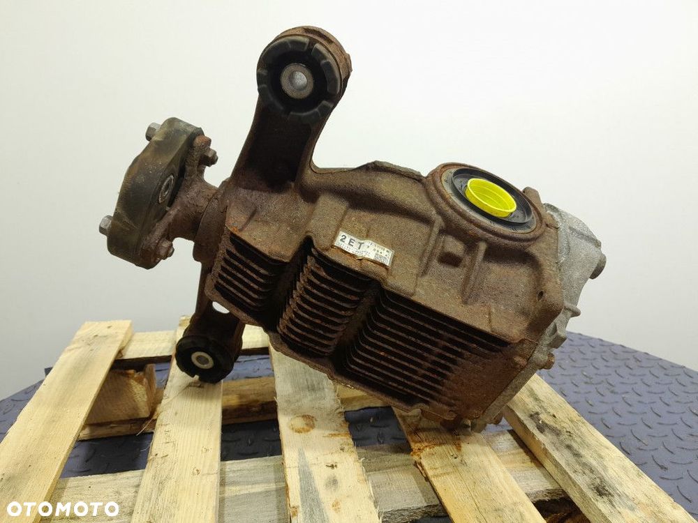 LEXUS IS 300 XE30 LIFT 16-20 2.0T 245 KM MOST TYLNY DYFER - 6