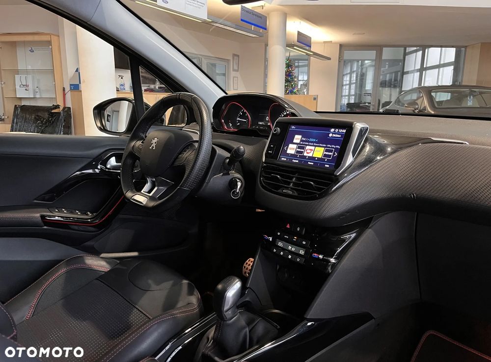 Peugeot 2008 PureTech 110 Stop&Start GT-Line Edition - 23