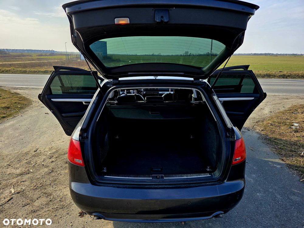 Audi A4 Avant - 10