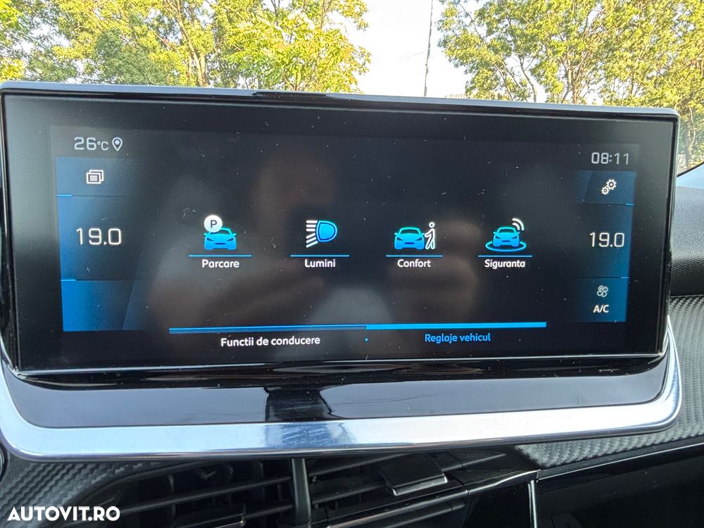Peugeot 2008 1.5 BlueHDI STT EAT8 Allure - 10