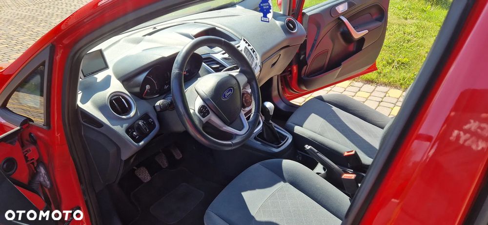 Ford Fiesta 1.25 Ambiente EU5 - 13
