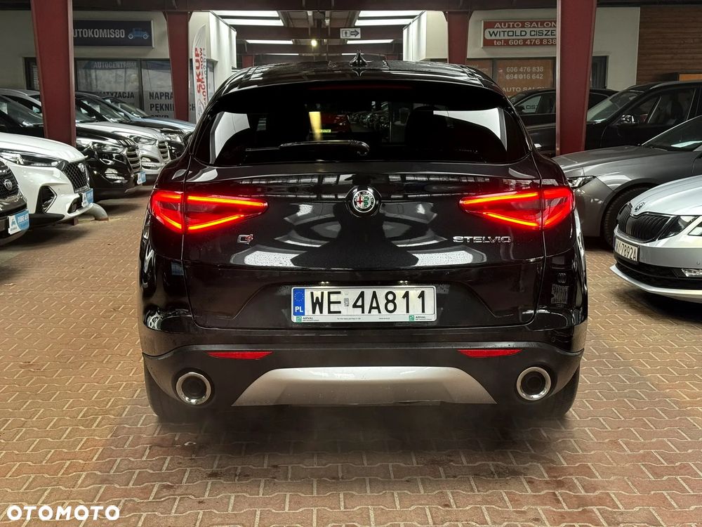 Alfa Romeo Stelvio 2.0 Turbo Sprint Q4 - 6