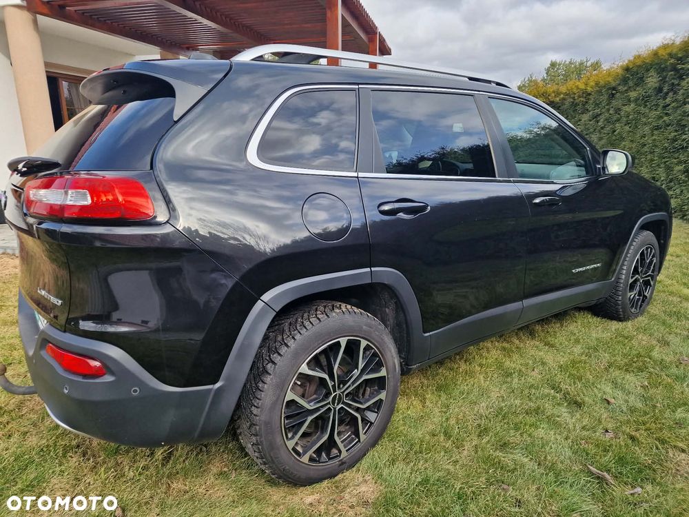Jeep Cherokee - 6
