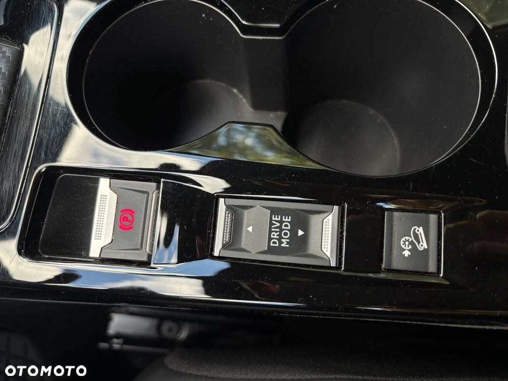 Peugeot 2008 PureTech 130 Allure S&S EAT8 - 10