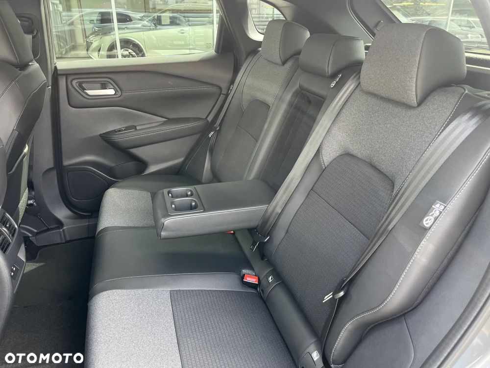 Nissan Qashqai 1.3 DIG-T MHEV N-Connecta Xtronic - 19