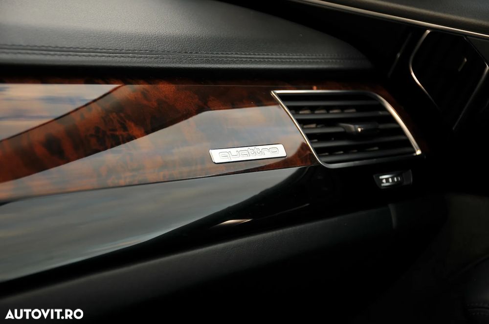 Audi A8 - 35
