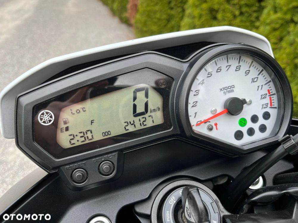 Yamaha FZ8 - 28
