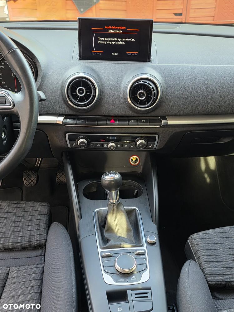 Audi A3 3-drzwiowe 1.4 TFSI S line Sportpaket - 19