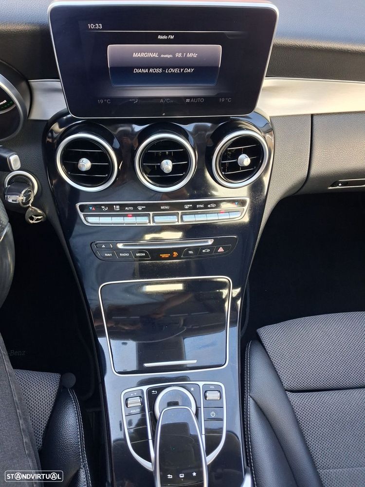 Mercedes-Benz C 300 BlueTEC Hybrid - 13