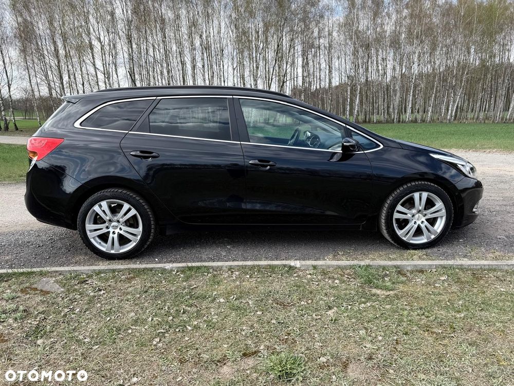 Kia Ceed 1.6 CRDi 128 Platinum Edition - 9