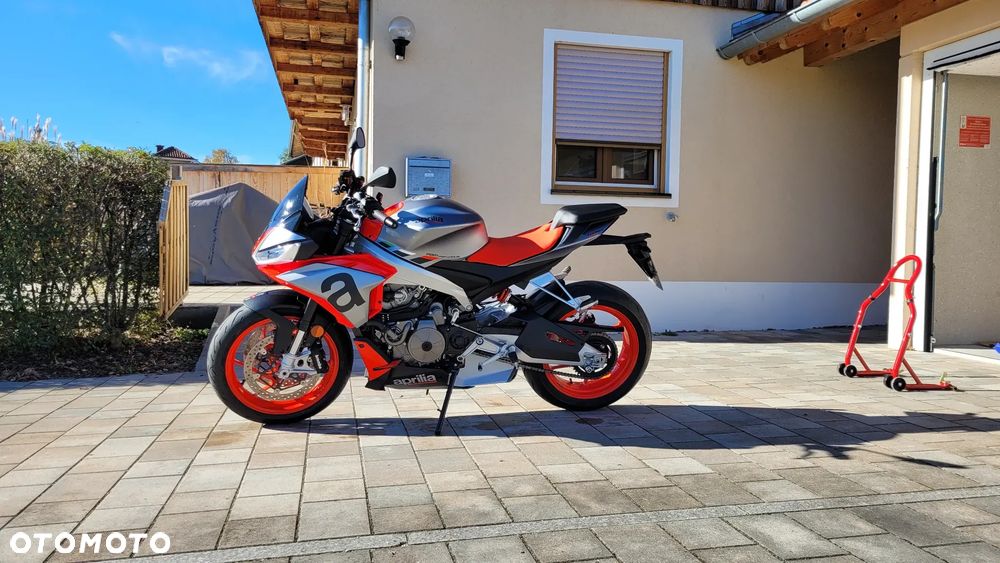 Aprilia Tuono - 3