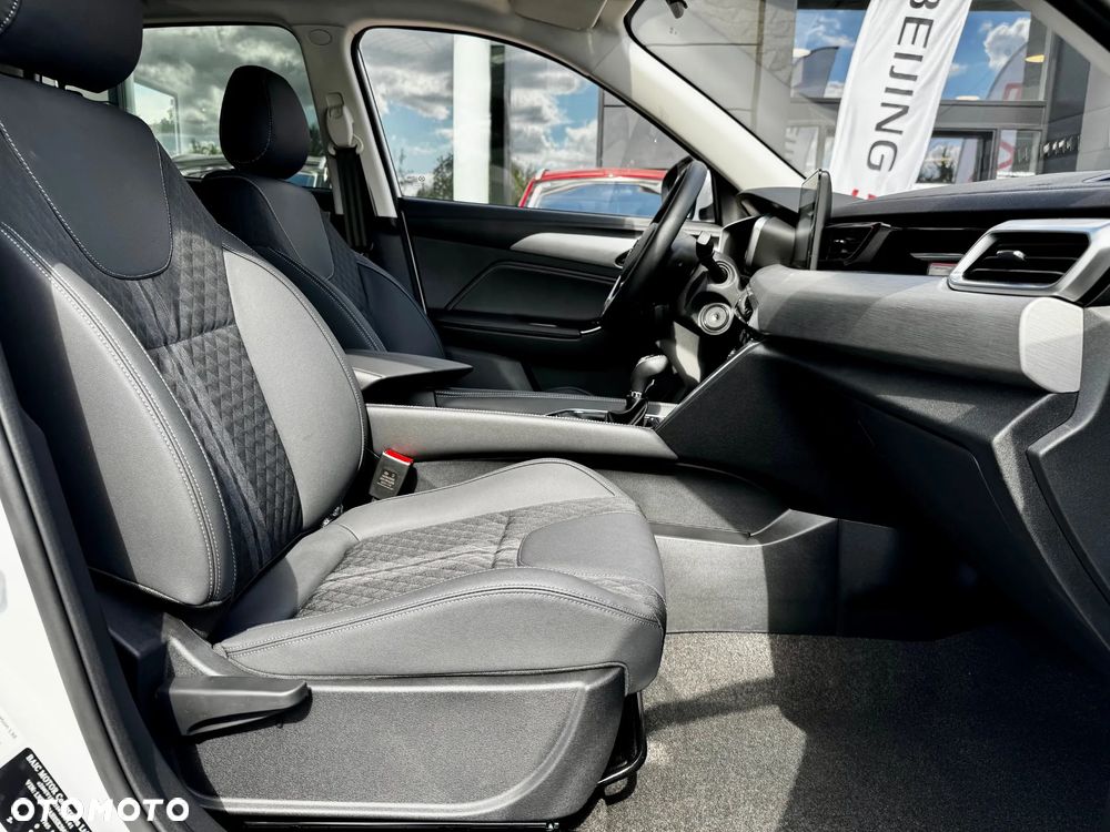 BAIC 3 1.5T Luxury - 25
