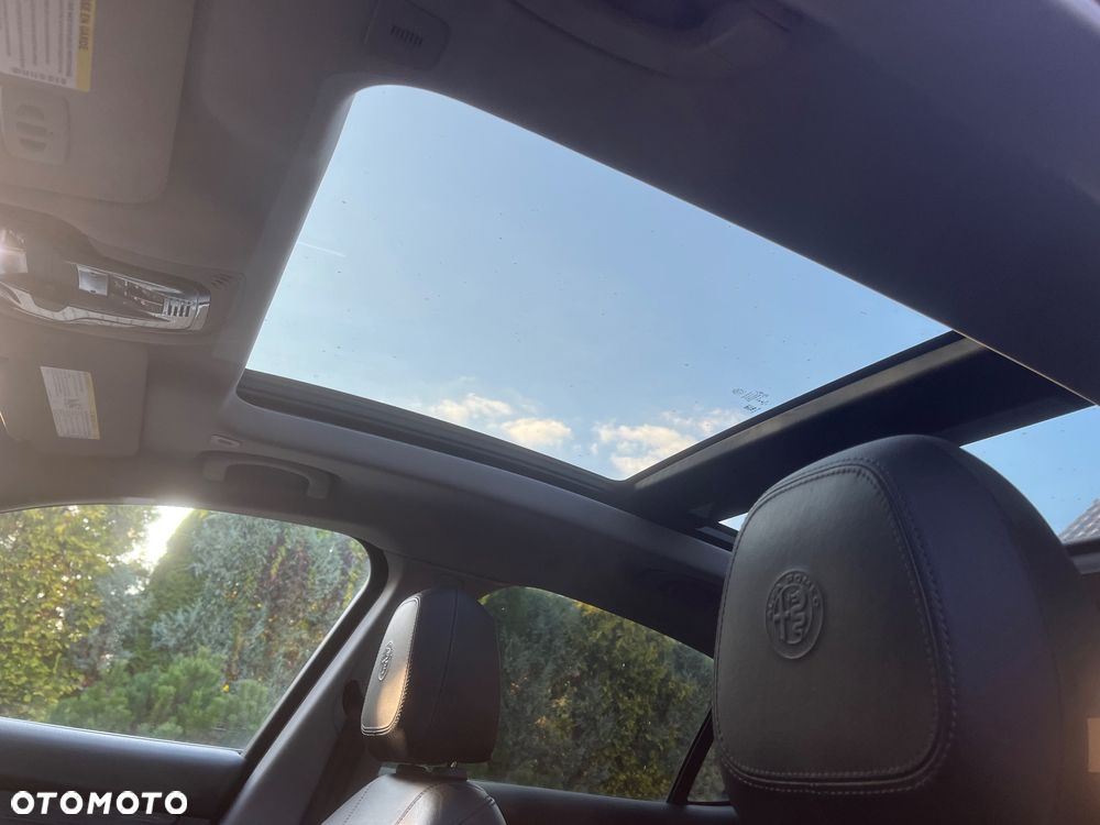 Alfa Romeo Stelvio 2.0 Turbo 16V AT8-Q4 Sprint - 23