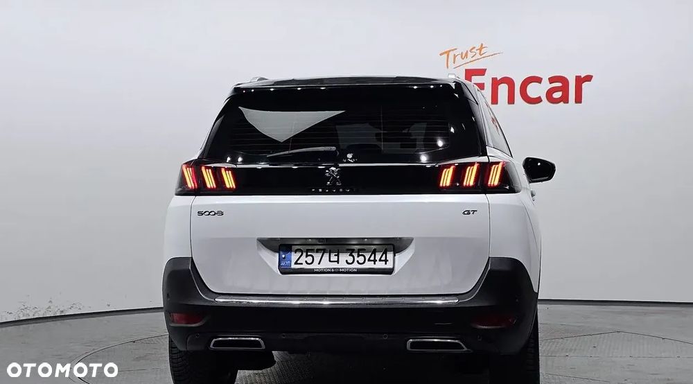Peugeot 5008 - 4