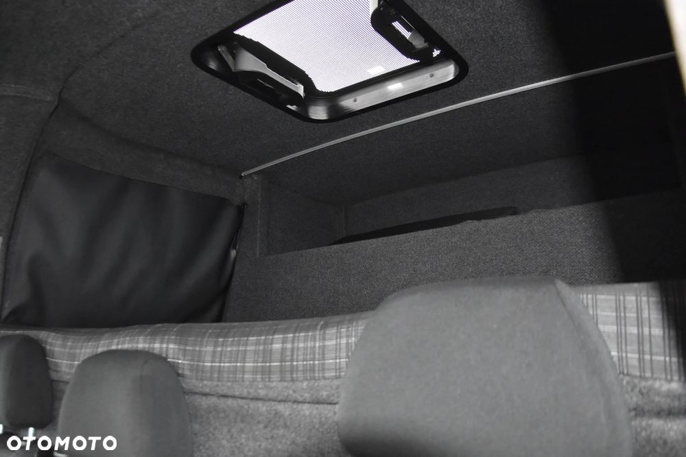 Mercedes-Benz Sprinter - 17