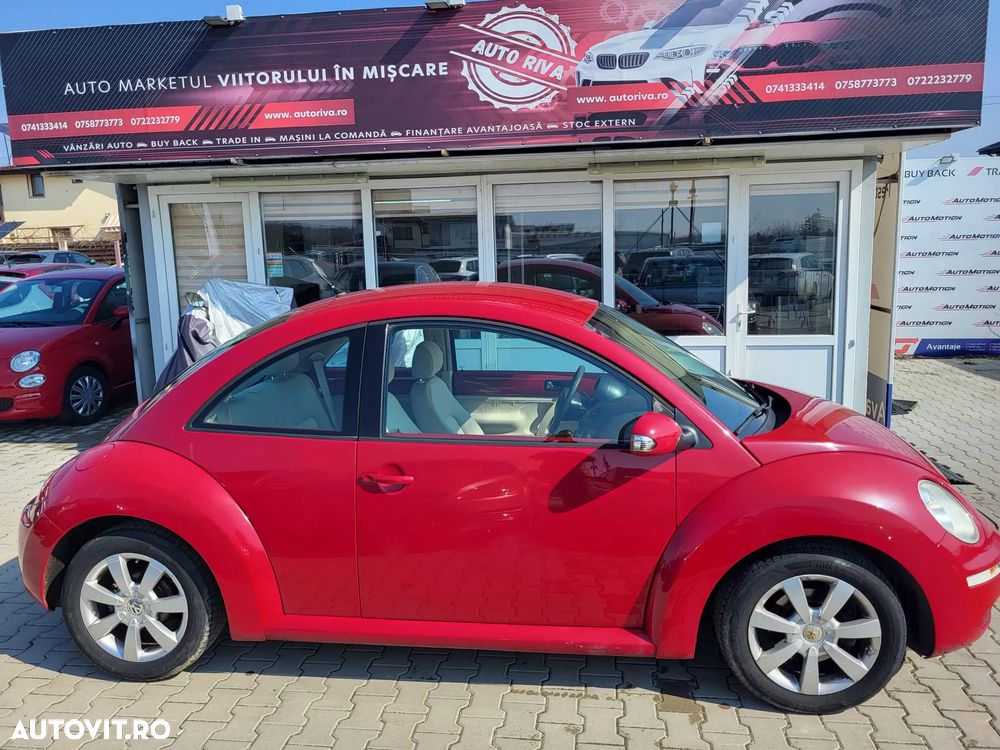 Volkswagen New Beetle - 3